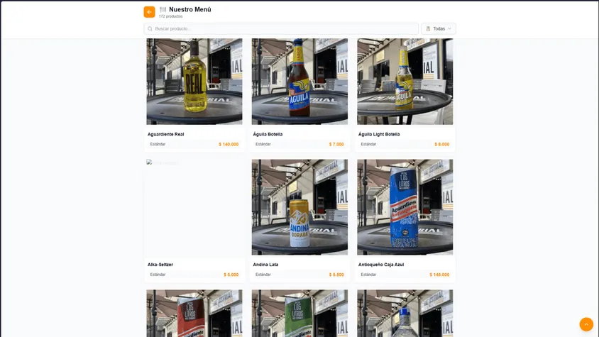 Listado del menú digital en móvil con tarjetas de fotos reales y precios de licores y cervezas